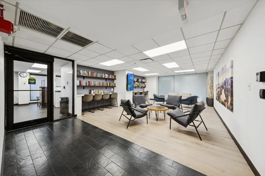 2020 North Lincoln Park West Chicago IL 60614