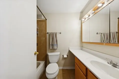 2020 North Lincoln Park West Chicago IL 60614