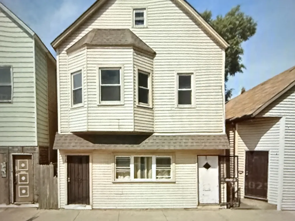 8256 South South Shore Drive Chicago IL 60617