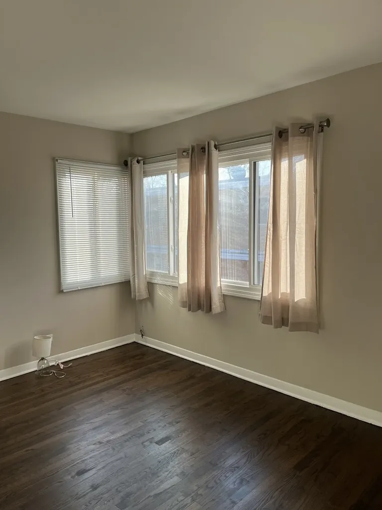 4864 Carol Street Skokie IL 60077