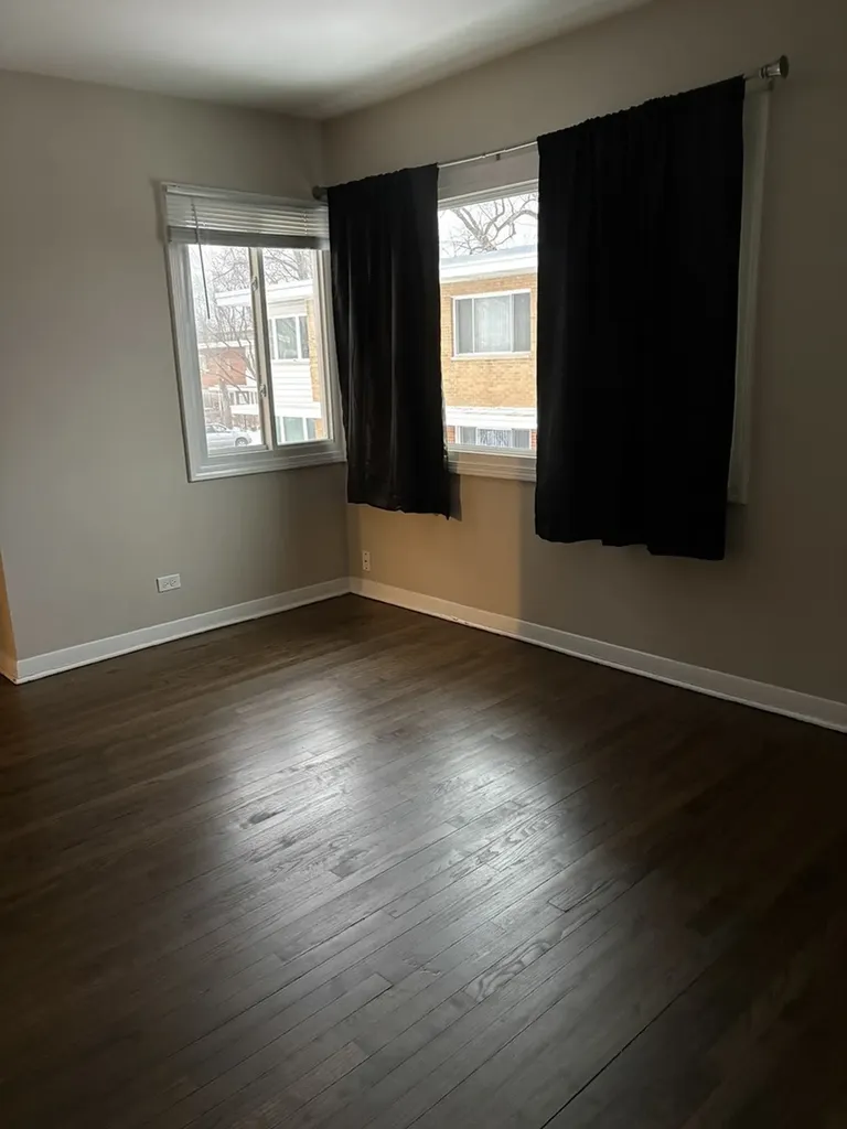 4864 Carol Street Skokie IL 60077