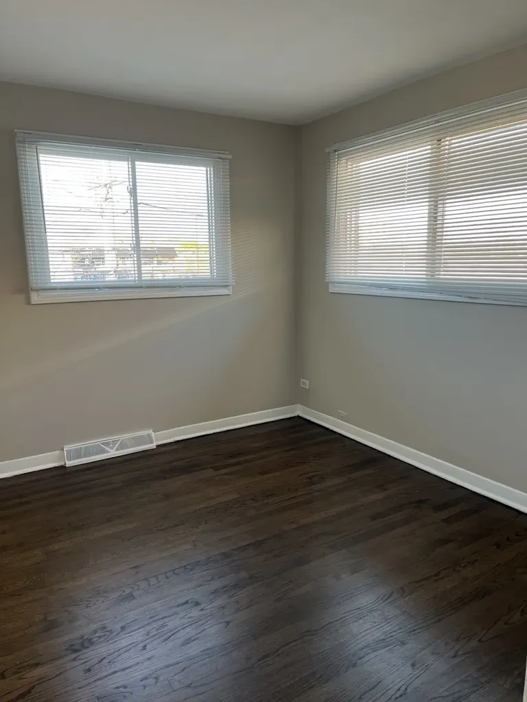4864 Carol Street Skokie IL 60077