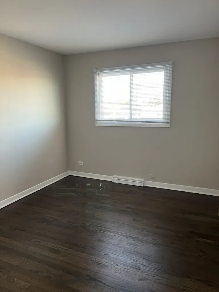 4864 Carol Street Skokie IL 60077