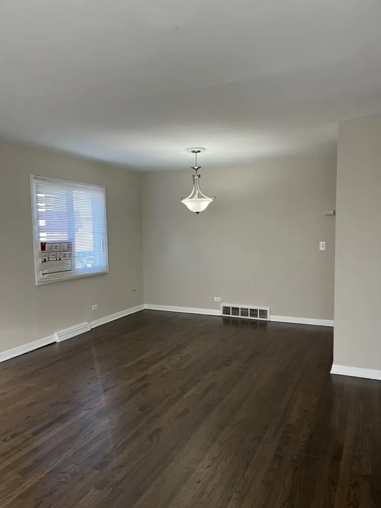 4864 Carol Street Skokie IL 60077