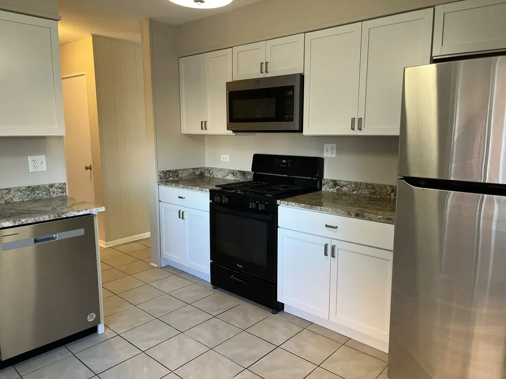 4864 Carol Street Skokie IL 60077