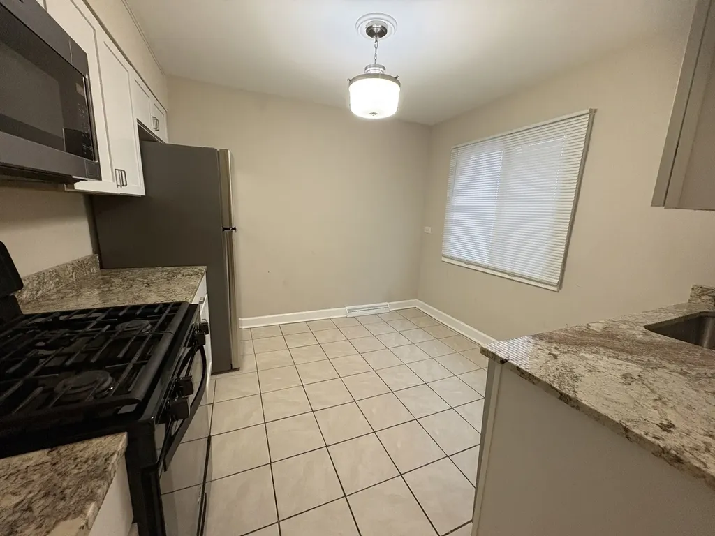 4864 Carol Street Skokie IL 60077