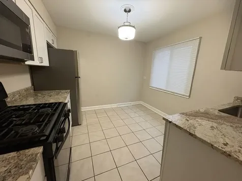 4864 Carol Street Skokie IL 60077