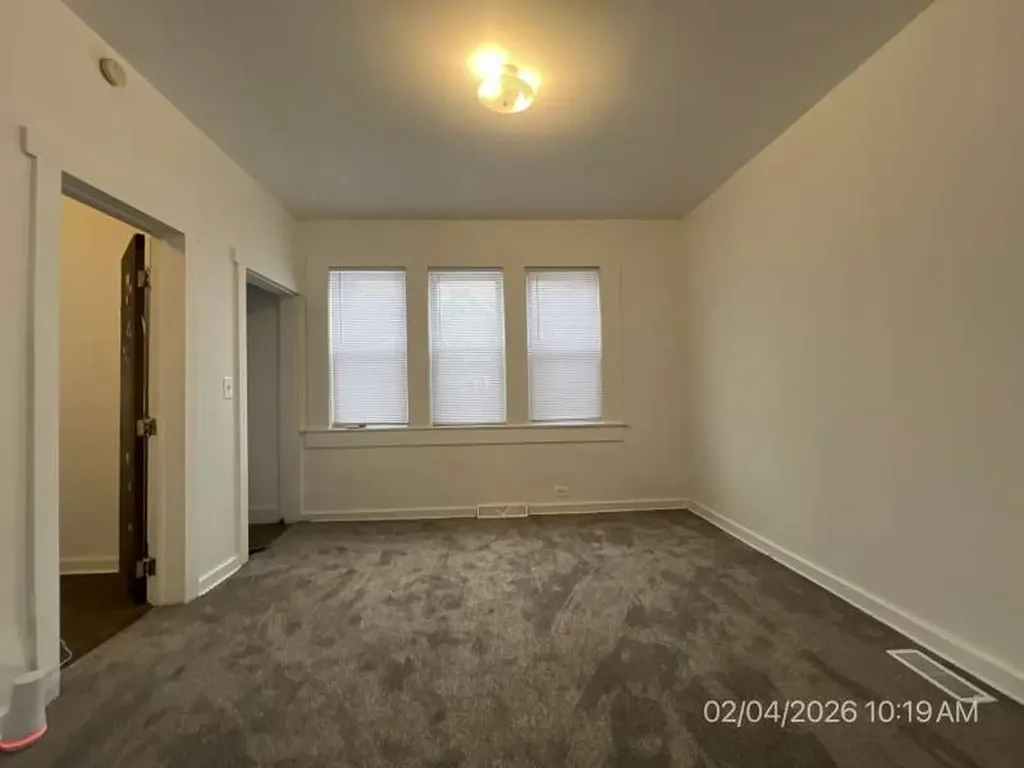 5020 South May Street Chicago IL 60609