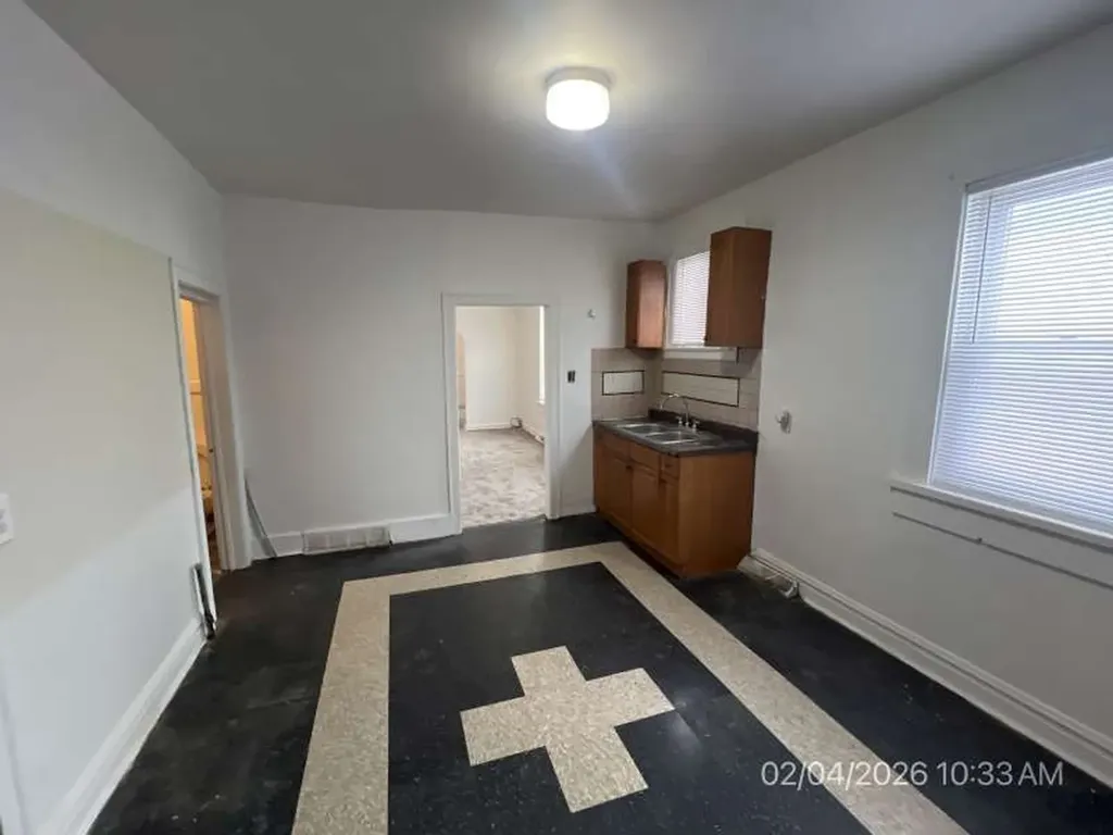 5020 South May Street Chicago IL 60609