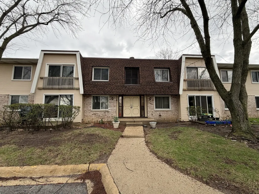 2920 Roberts Drive Woodridge IL 60517