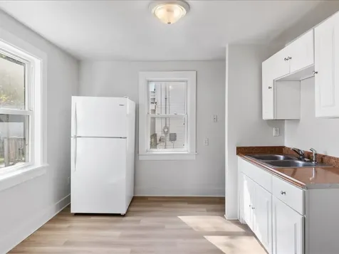 1186 24TH Street Moline IL 61265