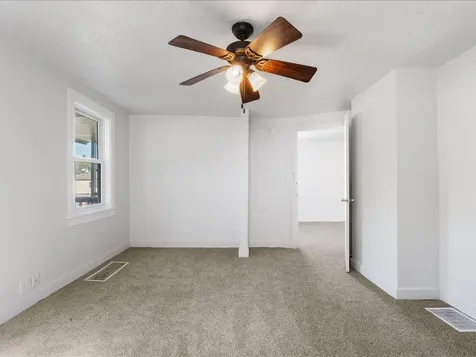 1186 24TH Street Moline IL 61265