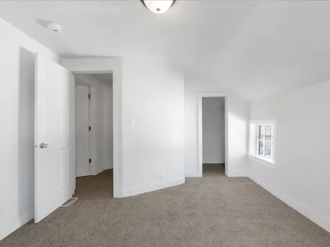 1186 24TH Street Moline IL 61265