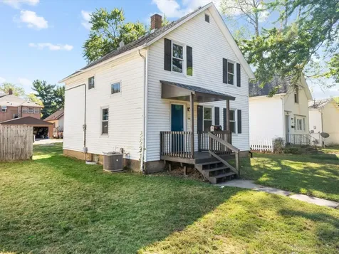 1186 24TH Street Moline IL 61265