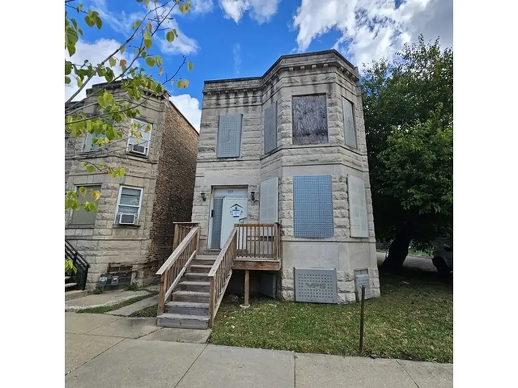 925 South Springfield Avenue Chicago IL 60624