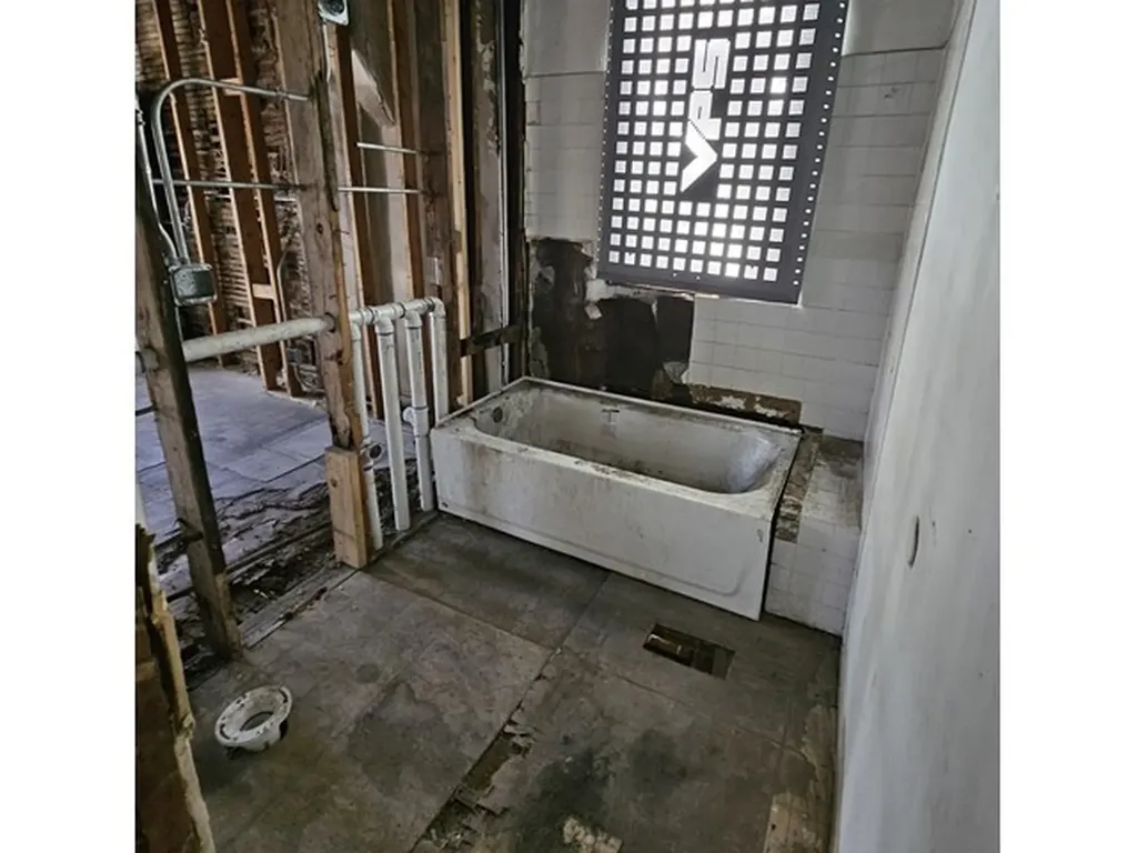 925 South Springfield Avenue Chicago IL 60624