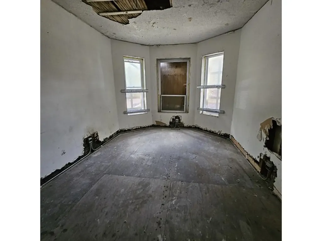 925 South Springfield Avenue Chicago IL 60624