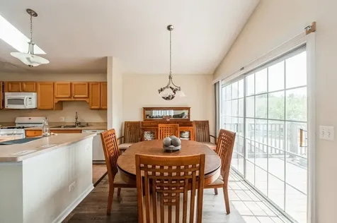 634 Le Parc Circle Buffalo Grove IL 60089