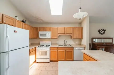 634 Le Parc Circle Buffalo Grove IL 60089
