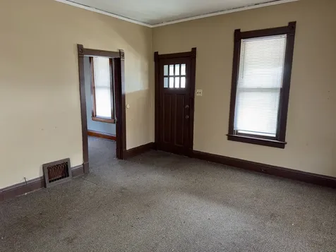 103 3RD Street Lasalle IL 61301