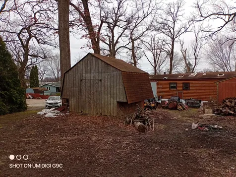 27 Oyster Bay Lakemoor IL 60051