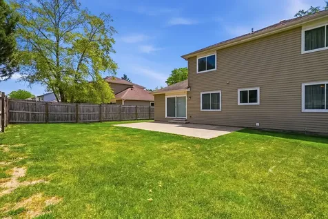 1445 Bridgedale Road Crystal Lake IL 60014