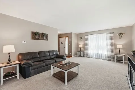 1445 Bridgedale Road Crystal Lake IL 60014