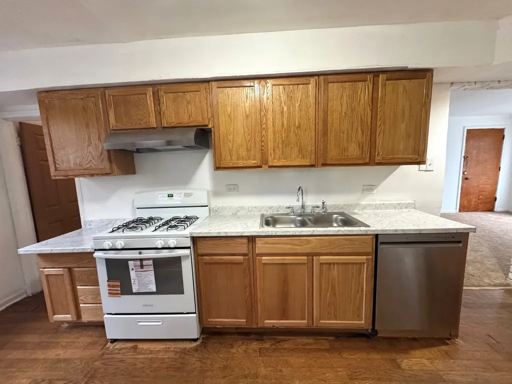 4601 West 82nd Street Chicago IL 60652