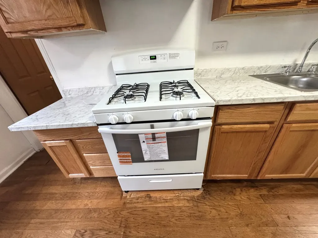 4601 West 82nd Street Chicago IL 60652