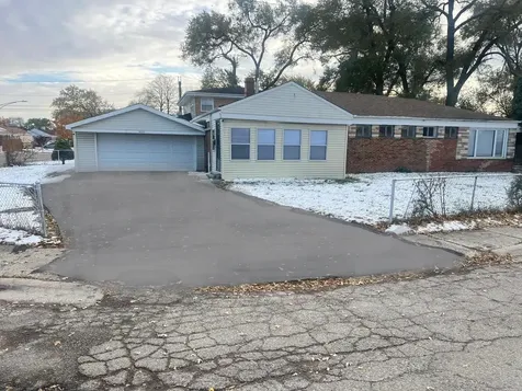 4601 West 82nd Street Chicago IL 60652