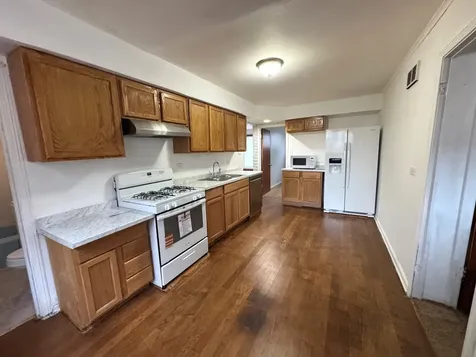 4601 West 82nd Street Chicago IL 60652