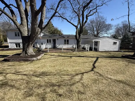 2724 Country Club Terrace Rockford IL 61103