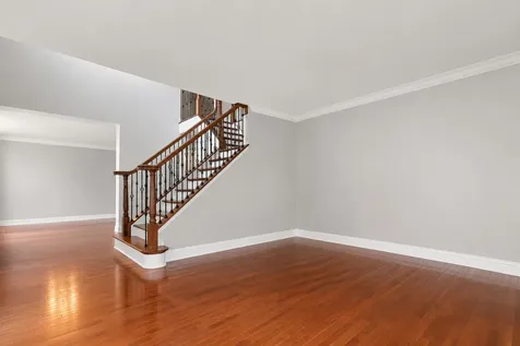 1660 Castillian Way Mundelein IL 60060