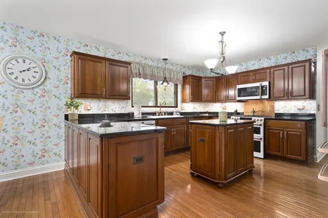1660 Castillian Way Mundelein IL 60060