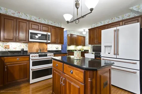 1660 Castillian Way Mundelein IL 60060