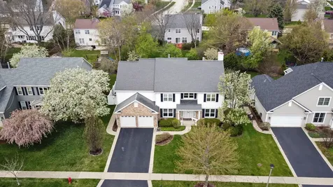 1660 Castillian Way Mundelein IL 60060