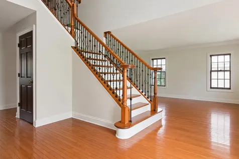 1660 Castillian Way Mundelein IL 60060