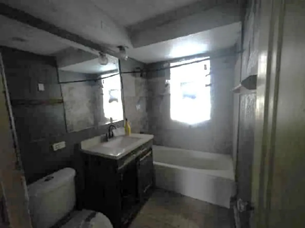 12218 Longwood Drive Blue Island IL 60406