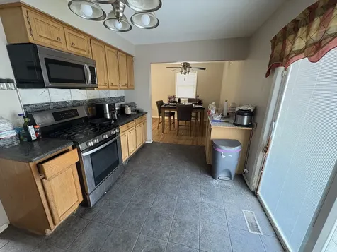 1827 218TH Place Sauk Village IL 60411