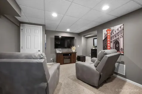 1260 West Lake Drive Cary IL 60013