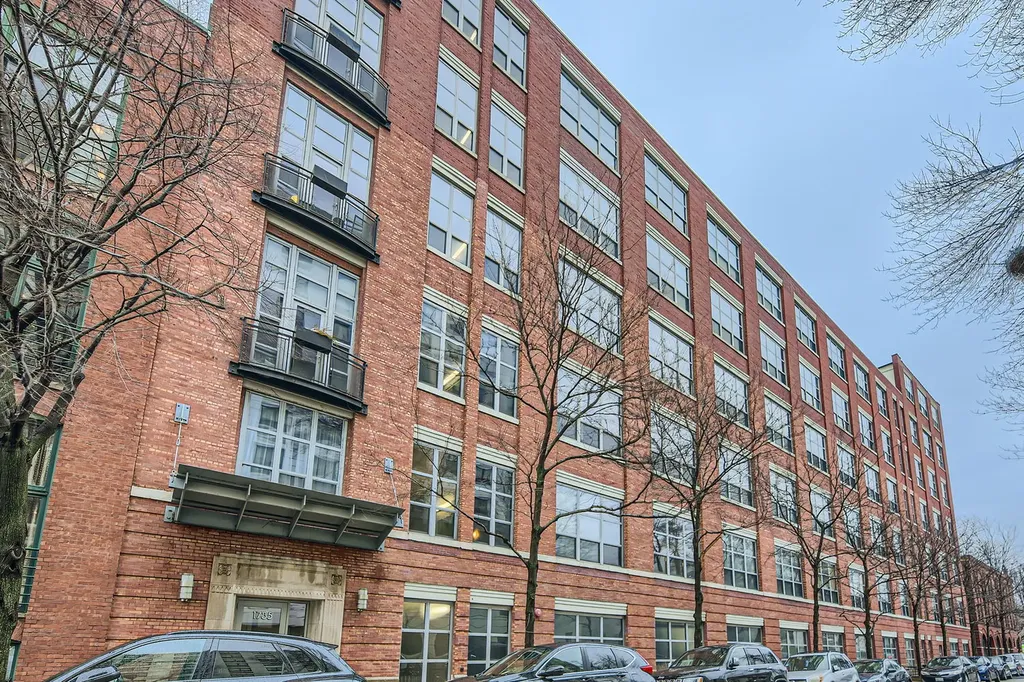1735 North Paulina Street Chicago IL 60622