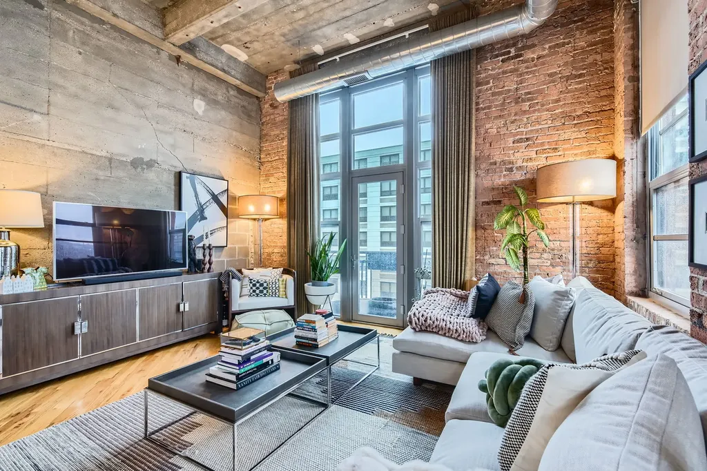 1735 North Paulina Street Chicago IL 60622