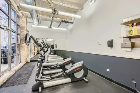 1735 North Paulina Street Chicago IL 60622