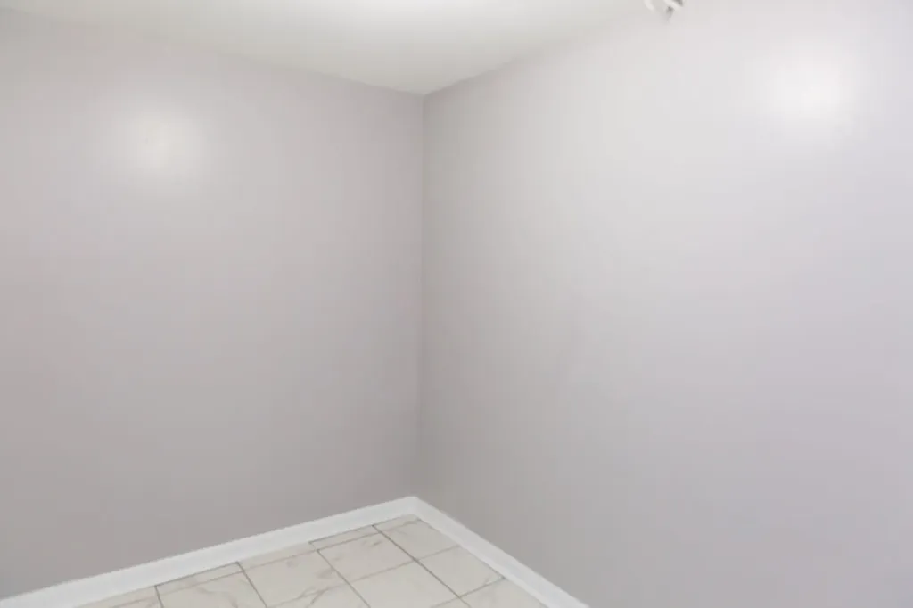 5752 South Whipple Street Chicago IL 60629