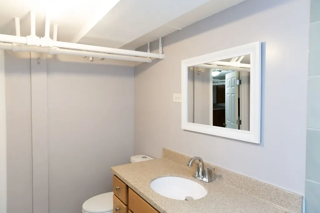 5752 South Whipple Street Chicago IL 60629