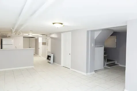 5752 South Whipple Street Chicago IL 60629