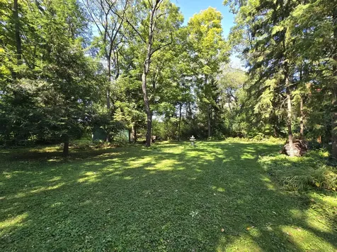 905 Hickory Road Woodstock IL 60098