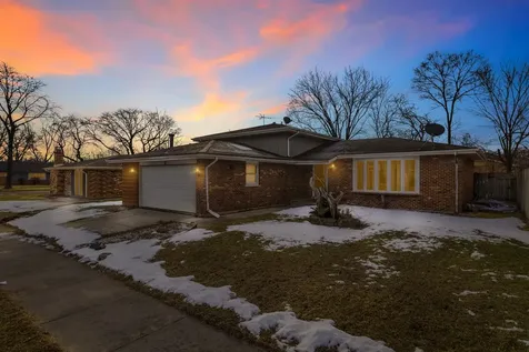 3 Rich Court Park Forest IL 60466