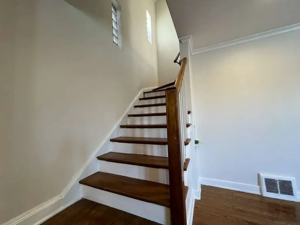 8350 South Lafayette Avenue Chicago IL 60620