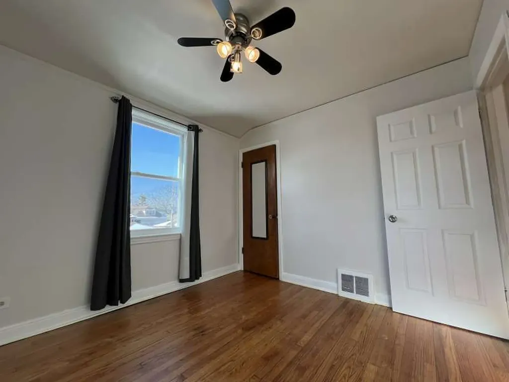 8350 South Lafayette Avenue Chicago IL 60620